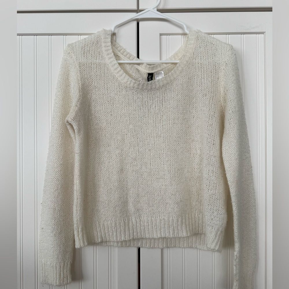 H&M Women's Off-White Crew Neck Sweater